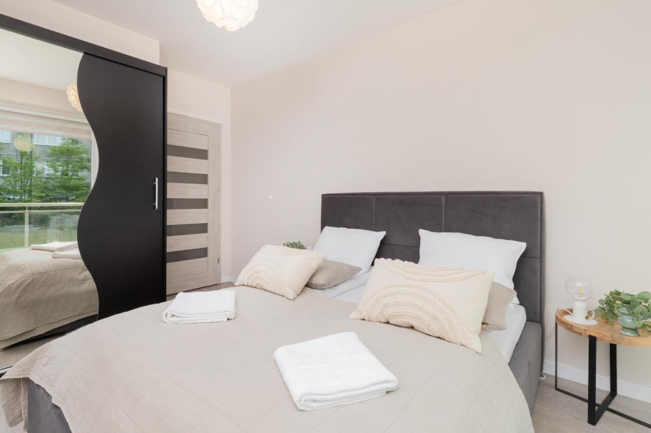 Apartment Comfy Kapitanska & Parking & Balcony By Renters Gdynia